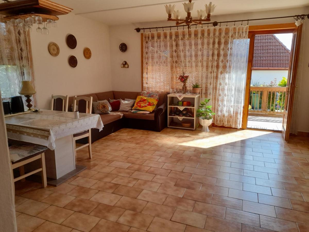 Harmonia Vendeghaz 100 Meterre Az Igali Gyogyfuerdotol Apartment ภายนอก รูปภาพ
